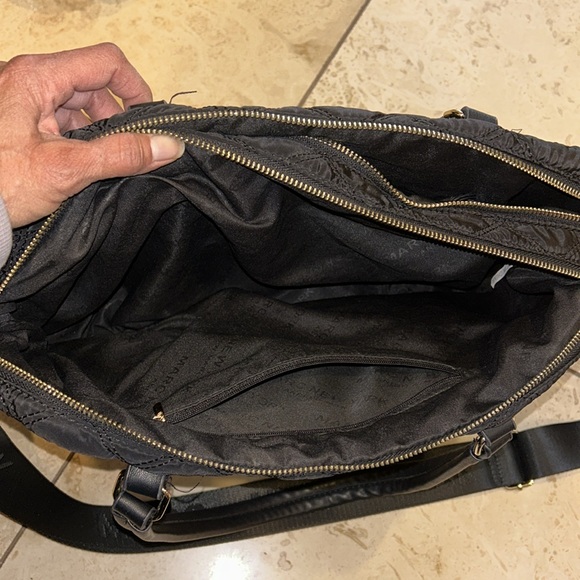 Marc New York, Andrew Marc satchel with lots of zippered sections! - Picture 5 of 9